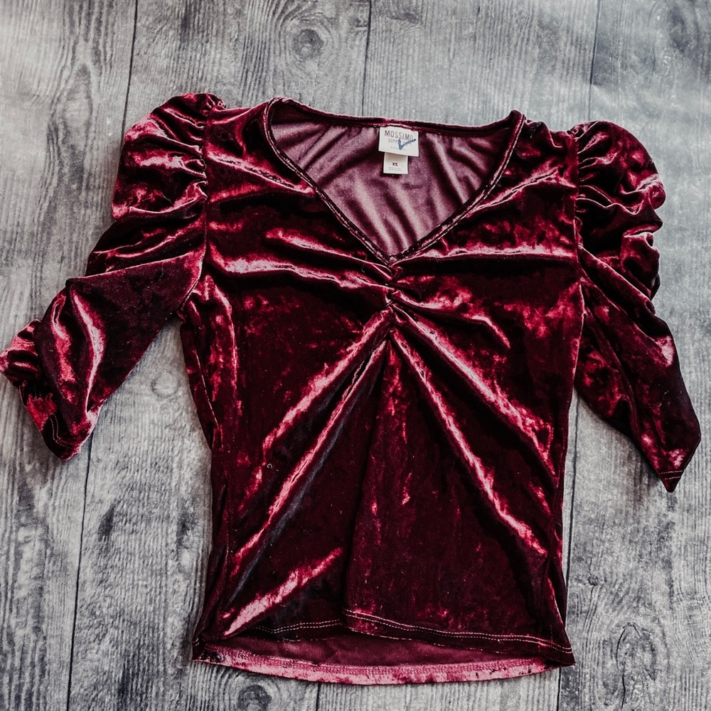 Mossimo Red Velvet 3/4 Sleeve Top XS